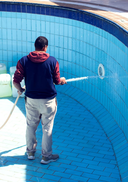 pool cleaning cincinnati